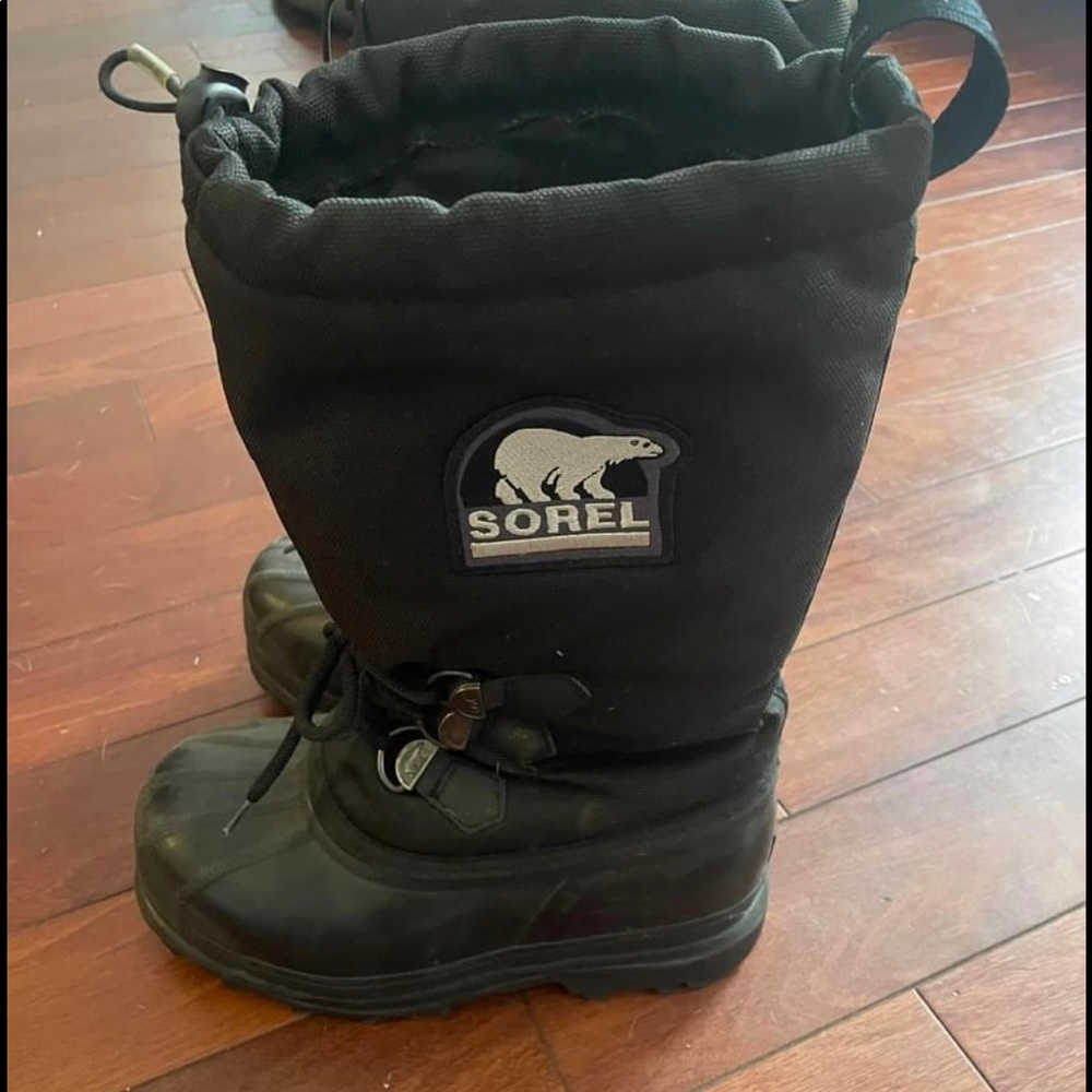 Men’s 7 thick sole Sorel winter boot
